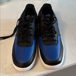 Nike Black and Blue Athletic Shoes